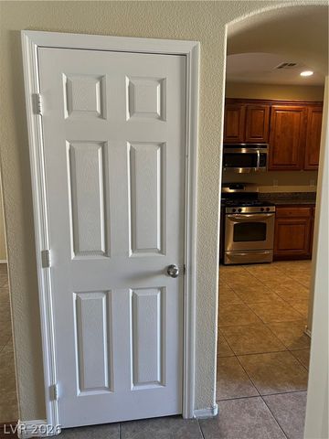6721 Carlisle Grove Avenue, Las Vegas, NV 89139