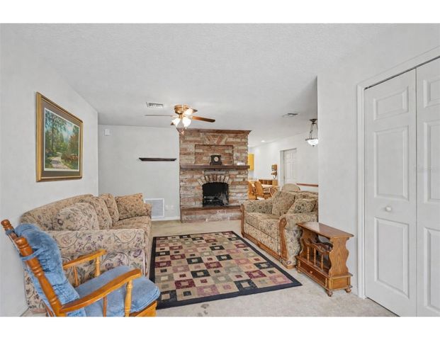 909 KANAWHA STREET, Melbourne, FL 32901