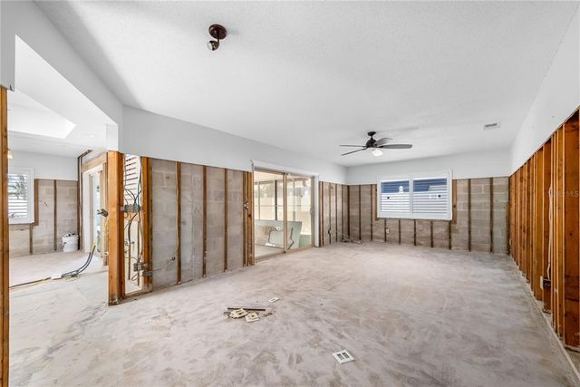 5921 DENVER STREET NE, St Petersburg, FL 33703