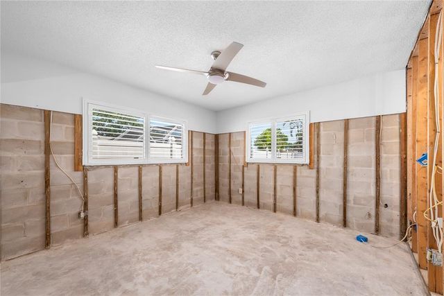 5921 DENVER STREET NE, St Petersburg, FL 33703