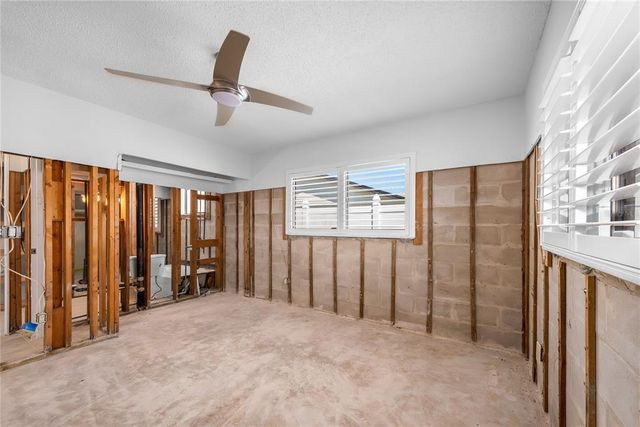 5921 DENVER STREET NE, St Petersburg, FL 33703