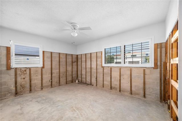 5921 DENVER STREET NE, St Petersburg, FL 33703