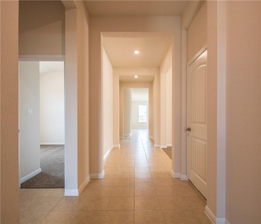 1609 Desmond ST, Leander, TX 78641