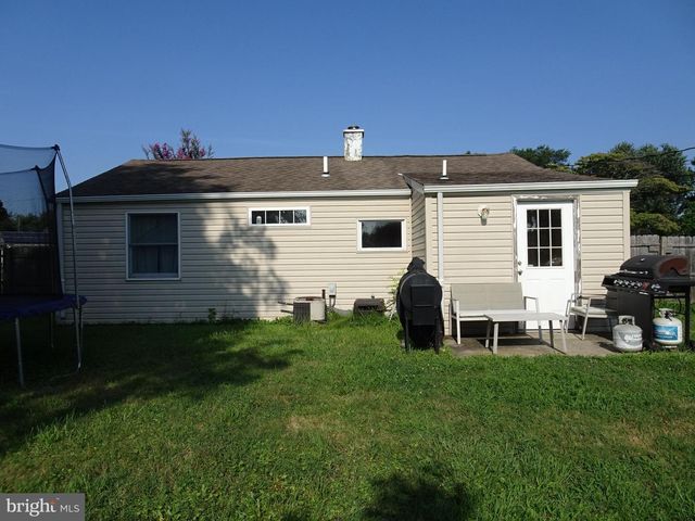 17 DEBORAH AVE, New Castle, DE 19720