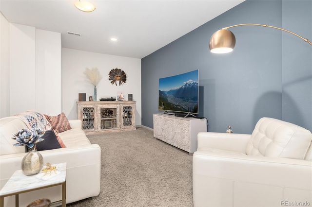 1634 W 67th Avenue, Denver, CO 80221