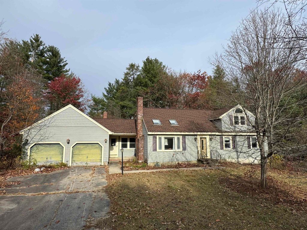 20 Locke Mill Drive, Litchfield, NH 03052