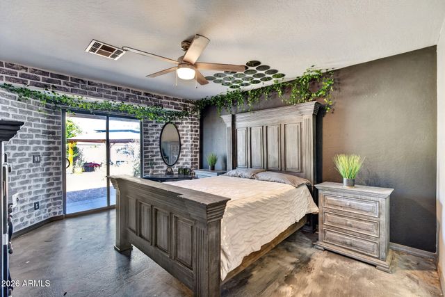 528 S 111TH Place, Mesa, AZ 85208