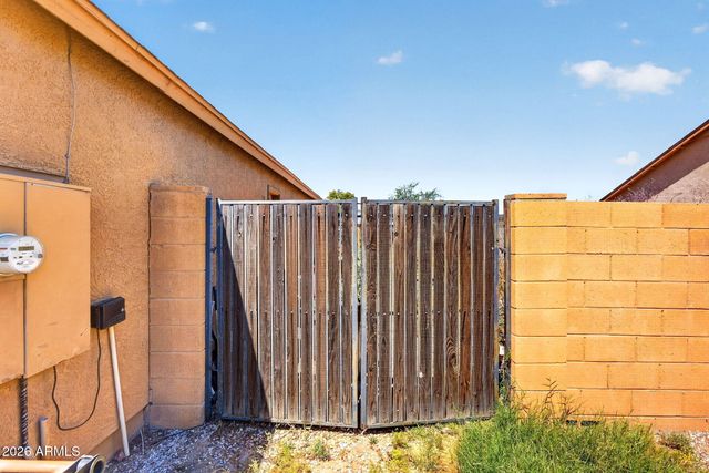 528 S 111TH Place, Mesa, AZ 85208