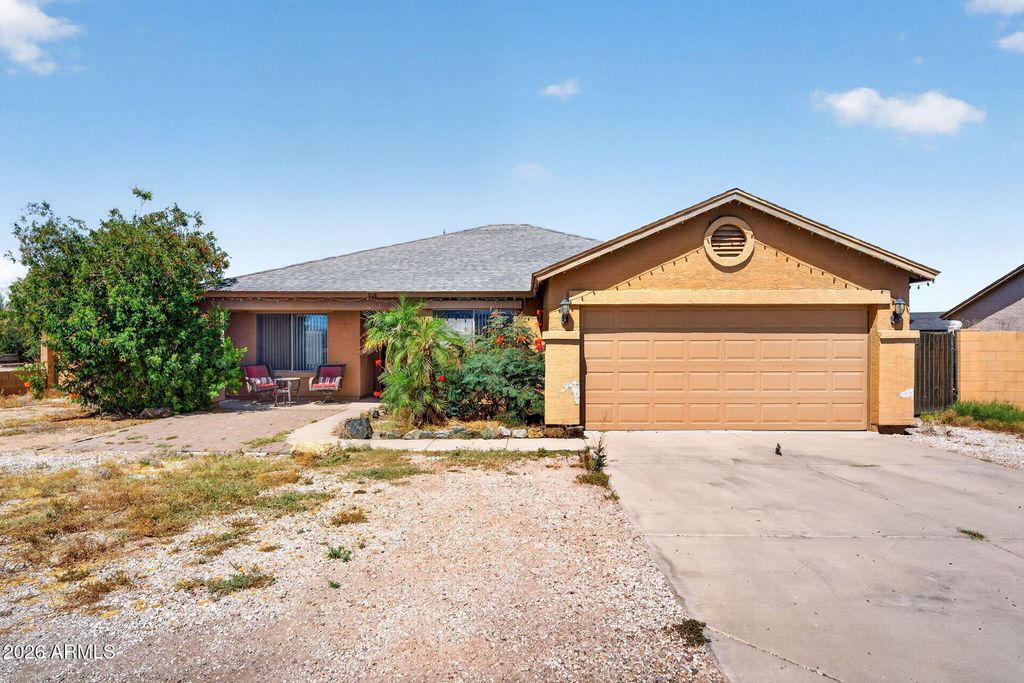 528 S 111TH Place, Mesa, AZ 85208
