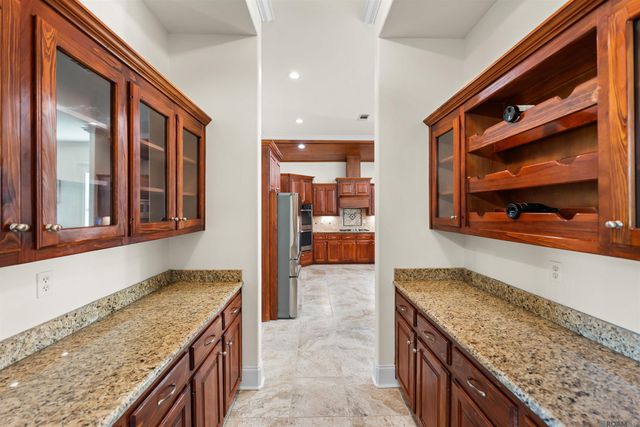 1902 Royal Troon Ct, Zachary, LA 70791