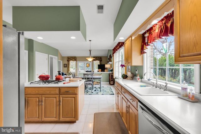 1860 ROSEWOOD, Bethlehem, PA 18017