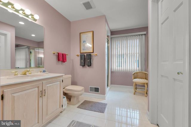 1860 ROSEWOOD, Bethlehem, PA 18017