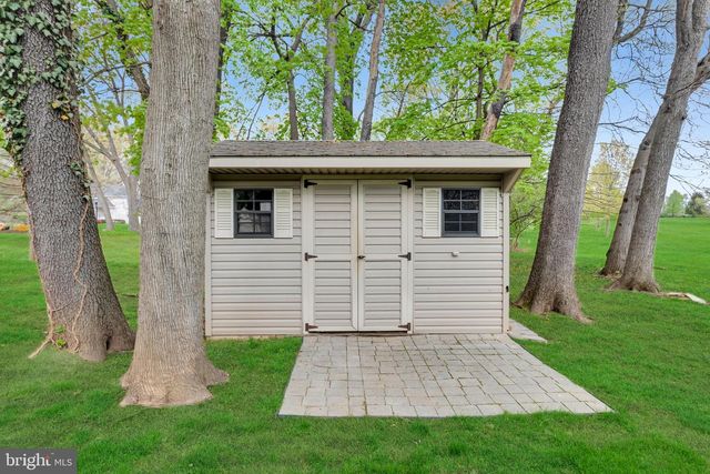 1860 ROSEWOOD, Bethlehem, PA 18017