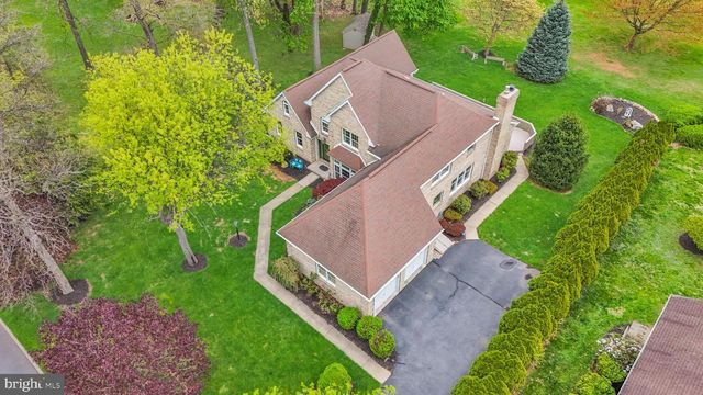 1860 ROSEWOOD, Bethlehem, PA 18017