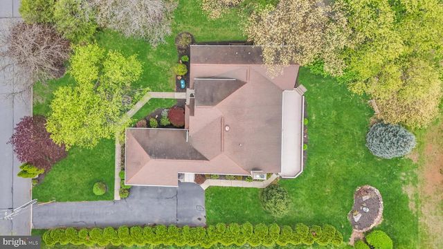 1860 ROSEWOOD, Bethlehem, PA 18017
