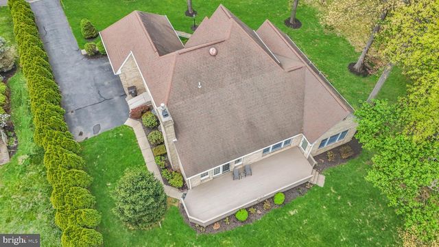1860 ROSEWOOD, Bethlehem, PA 18017