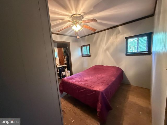 49 BEECH ISL, Middletown, PA 17057