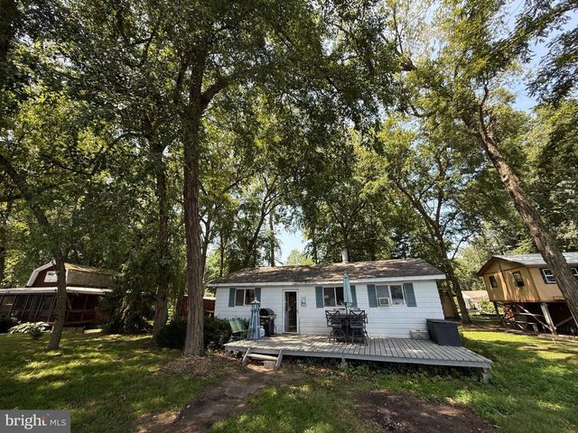 49 BEECH ISL, Middletown, PA 17057
