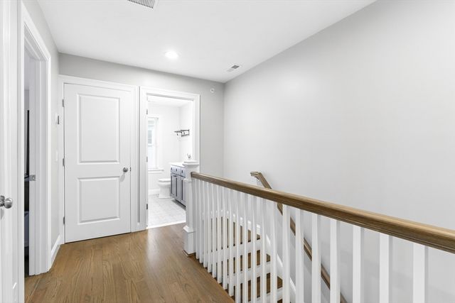 50 Desmoines Rd H1, Quincy, MA 02169