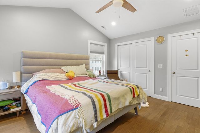 50 Desmoines Rd H1, Quincy, MA 02169