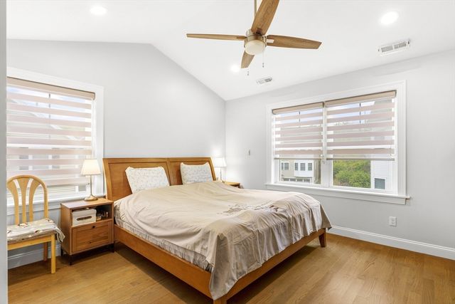 50 Desmoines Rd H1, Quincy, MA 02169