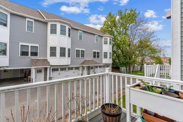 50 Desmoines Rd H1, Quincy, MA 02169