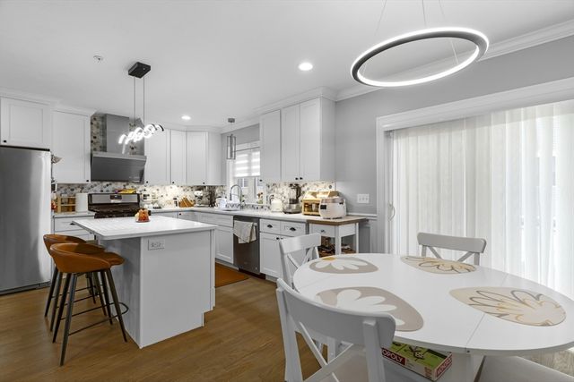 50 Desmoines Rd H1, Quincy, MA 02169