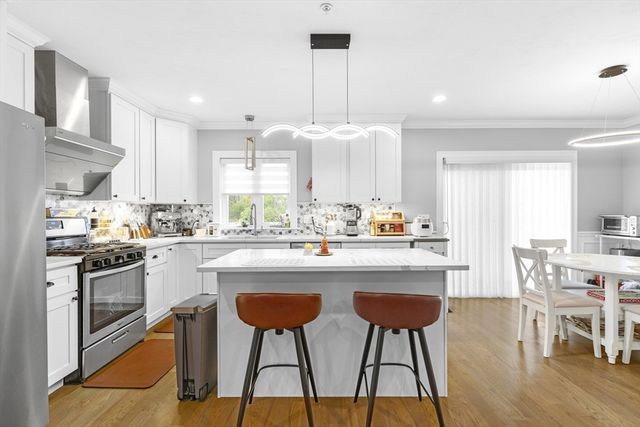 50 Desmoines Rd H1, Quincy, MA 02169