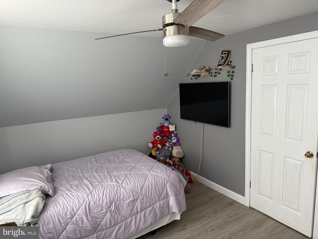 27 MIDDLETON LN, Willingboro, NJ 08046