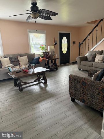 27 MIDDLETON LN, Willingboro, NJ 08046