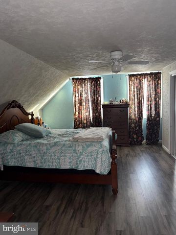 27 MIDDLETON LN, Willingboro, NJ 08046