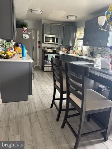 27 MIDDLETON LN, Willingboro, NJ 08046