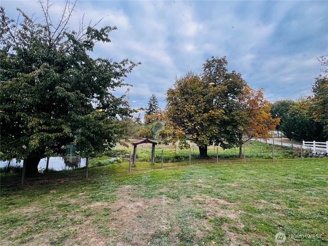 23610 94th Ave E, Graham, WA 98338