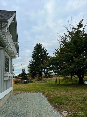 23610 94th Ave E, Graham, WA 98338