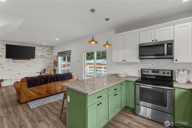 23610 94th Ave E, Graham, WA 98338