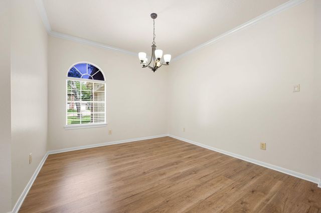 10215 Hedge Way Drive, Houston, TX 77065