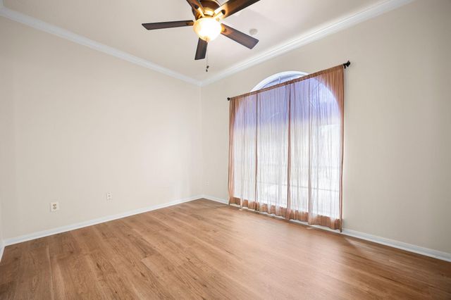 10215 Hedge Way Drive, Houston, TX 77065