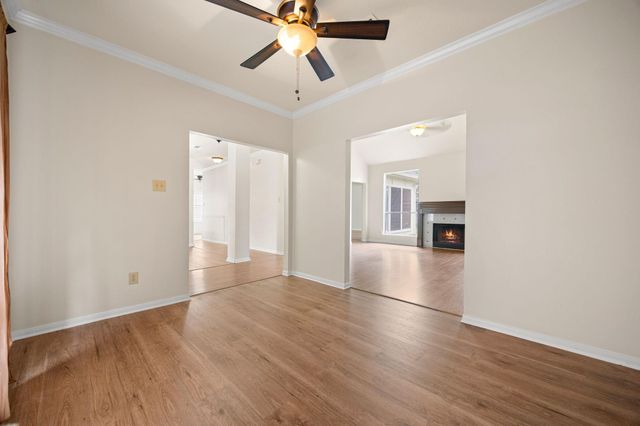 10215 Hedge Way Drive, Houston, TX 77065