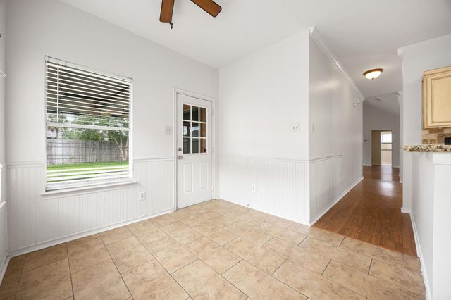 10215 Hedge Way Drive, Houston, TX 77065