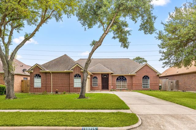 10215 Hedge Way Drive, Houston, TX 77065
