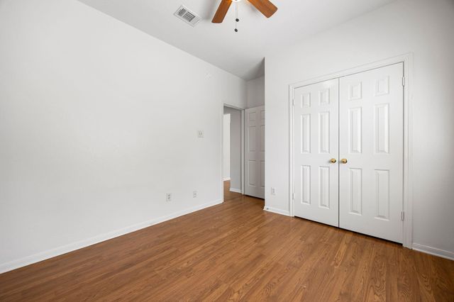 10215 Hedge Way Drive, Houston, TX 77065