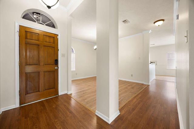 10215 Hedge Way Drive, Houston, TX 77065