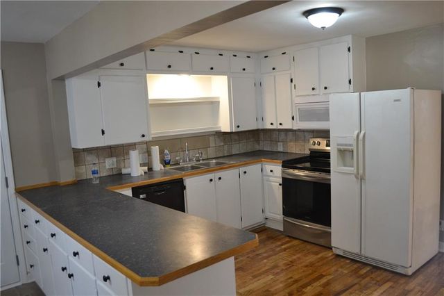 1312 S Pearl Street, Independence, MO 64055