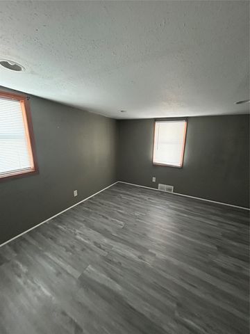 35 5th Avenue NE, Titonka, IA 50480