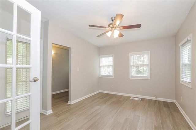 442 Sherwood Oaks Road, Stone Mountain, GA 30087