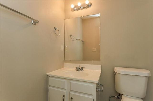 442 Sherwood Oaks Road, Stone Mountain, GA 30087