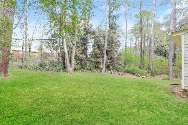 442 Sherwood Oaks Road, Stone Mountain, GA 30087