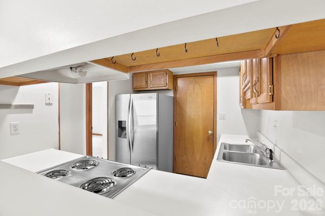 48 Ravencroft Lane F48, Asheville, NC 28803