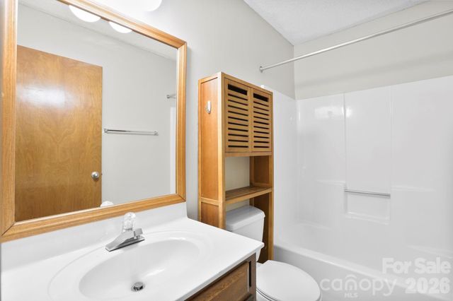 48 Ravencroft Lane F48, Asheville, NC 28803