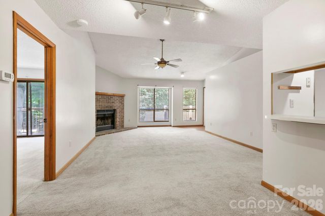 48 Ravencroft Lane F48, Asheville, NC 28803